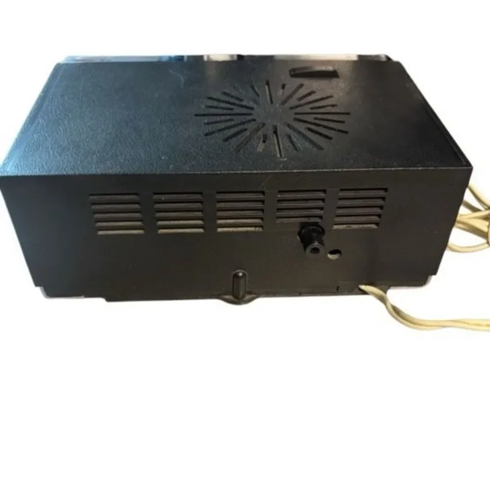GE General Electric Vintage Model C550F Clock Radio *Read*